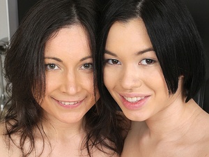 LezCuties - Netta, Olena - Happy to be Bothered